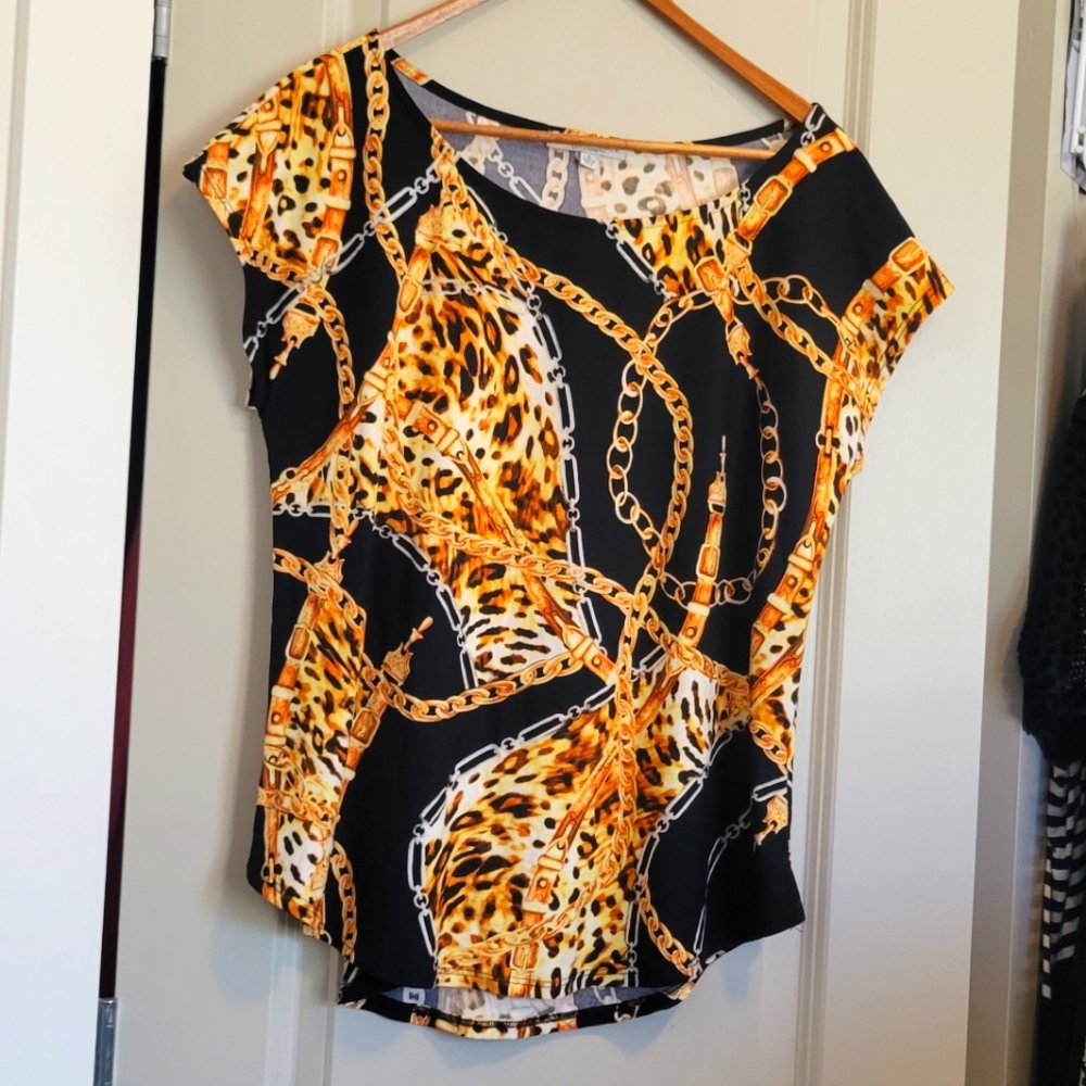 Leopard print gold chain tee